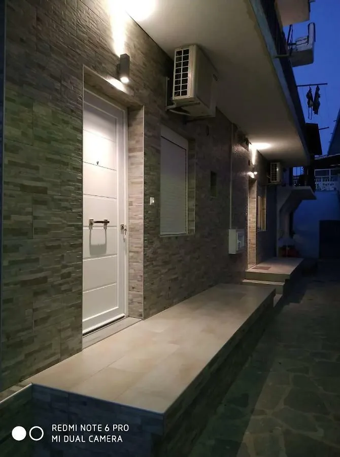 Lavim Apartments Συκιά