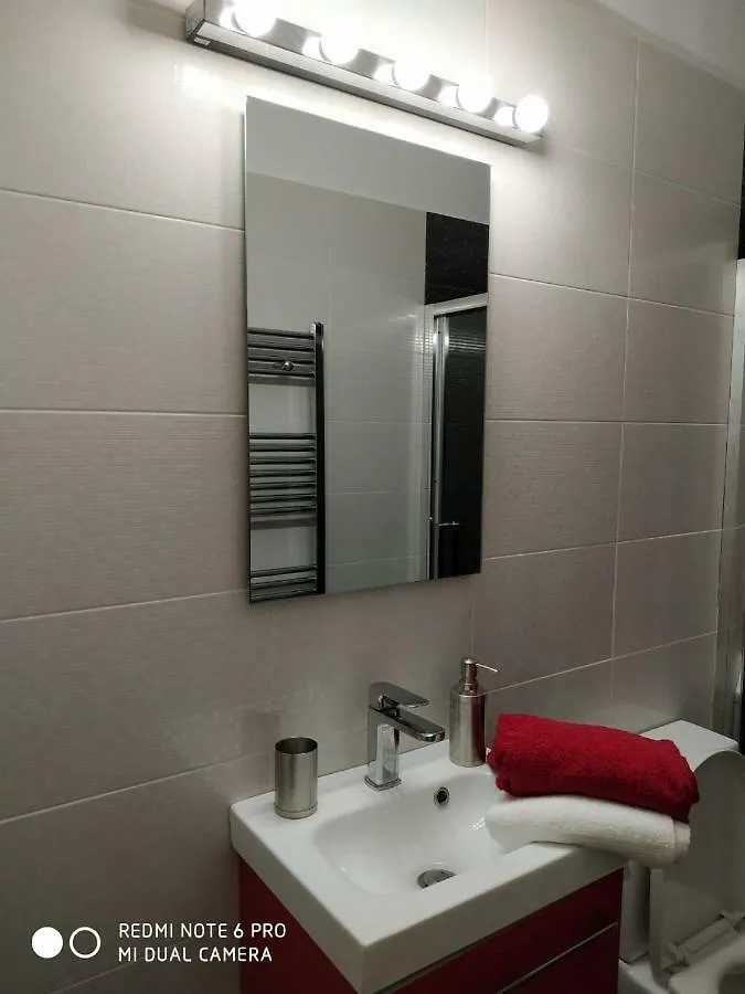 Lavim Apartments Συκιά